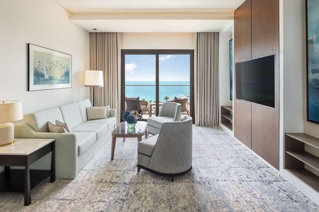 Address Beach Resort 푸자이라 객실 사진